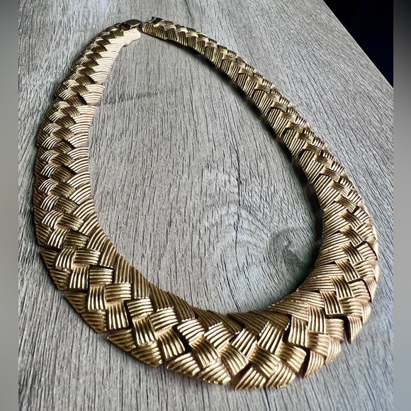 Napier Vintage Gold Tone Choker Necklace Basket Weave Egyptian Revival Style - Picture 1 of 5